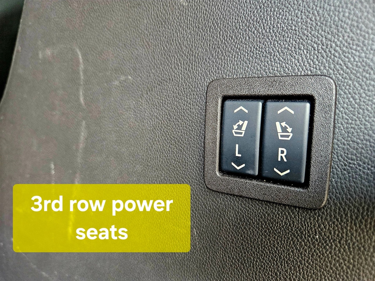 Buick Enclave FWD 4dr Premium 2024