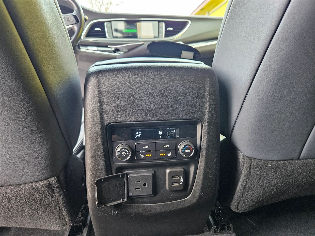 Buick Enclave FWD 4dr Premium 2024