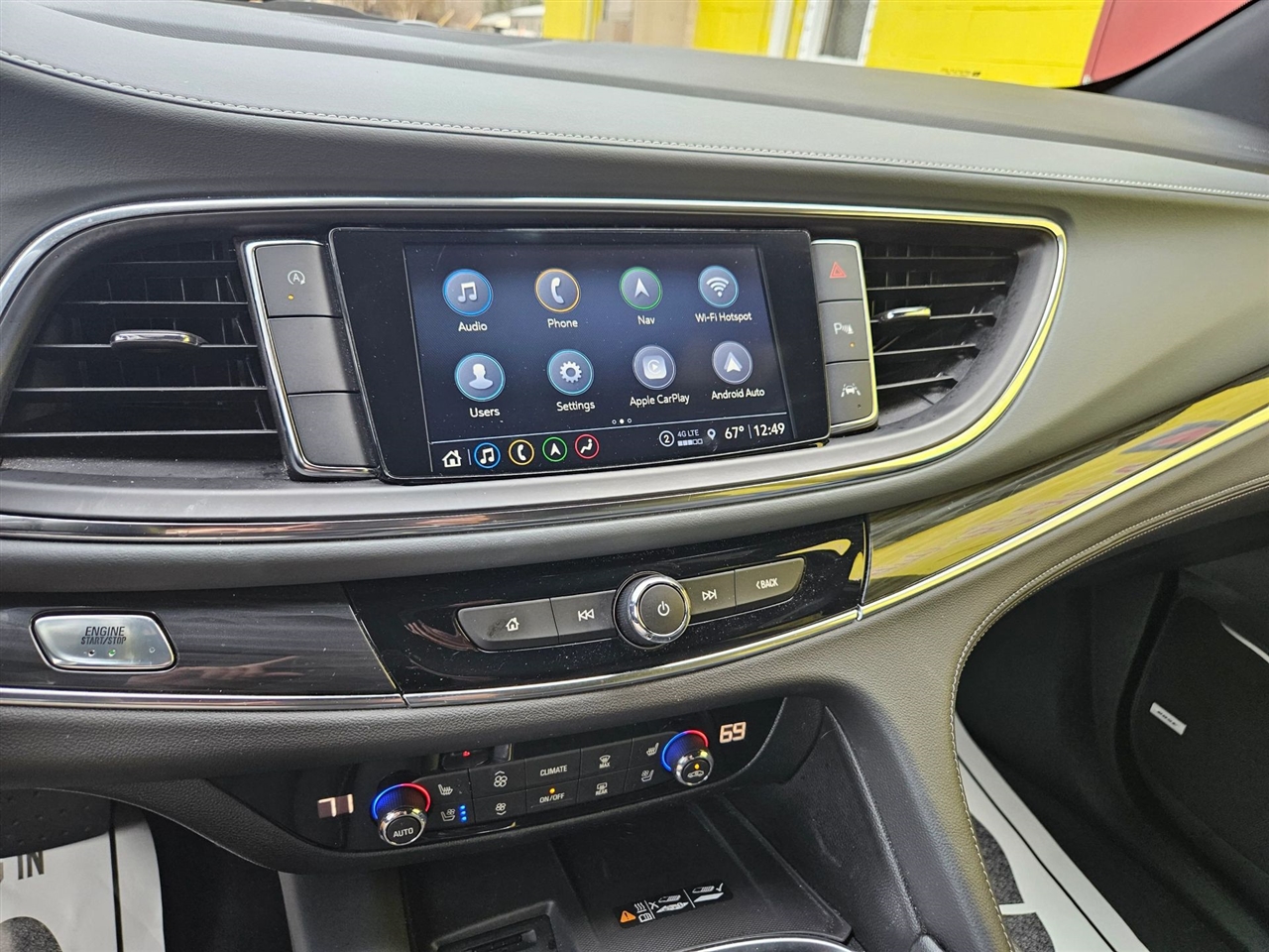 Buick Enclave FWD 4dr Premium 2024