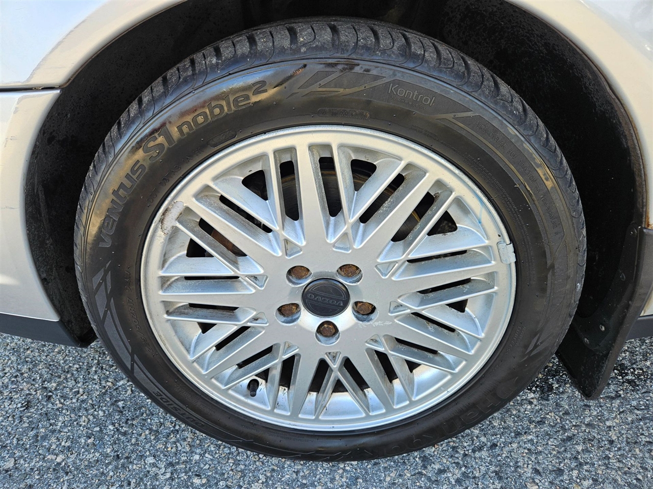 Volvo S80 2.9 A SR 4dr Sdn w/Sunroof 2001