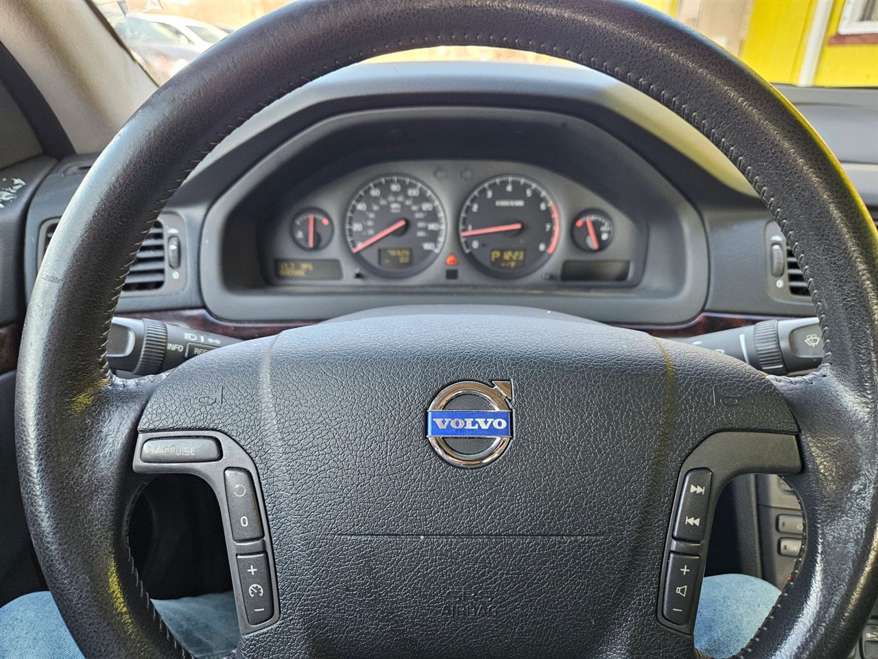 Volvo S80 2.9 A SR 4dr Sdn w/Sunroof 2001