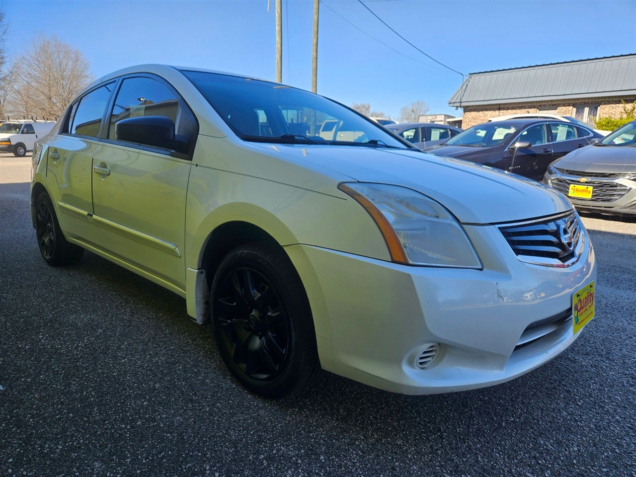 Nissan Sentra 4dr Sdn I4 CVT 2.0 S 2012