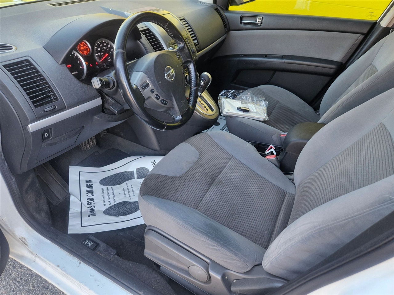 Nissan Sentra 4dr Sdn I4 CVT 2.0 S 2012