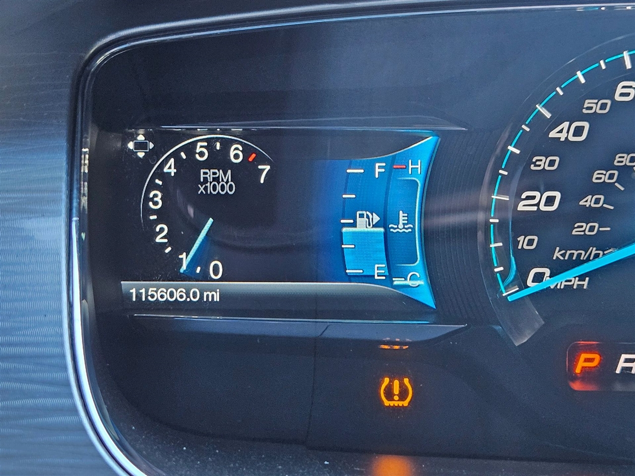 Ford Taurus 4dr Sdn SEL FWD 2016