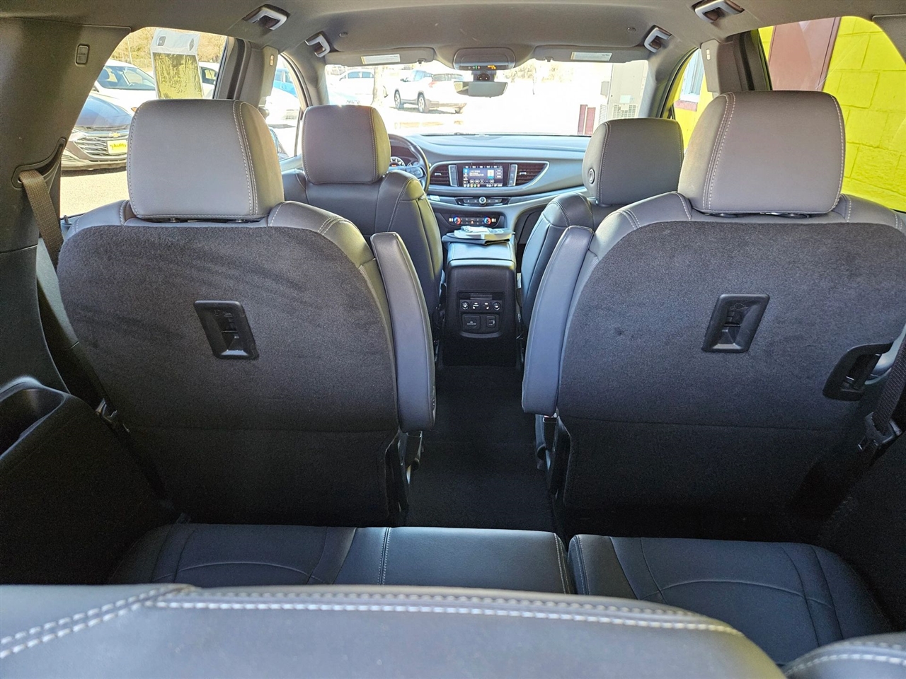 Buick Enclave FWD 4dr Premium 2024