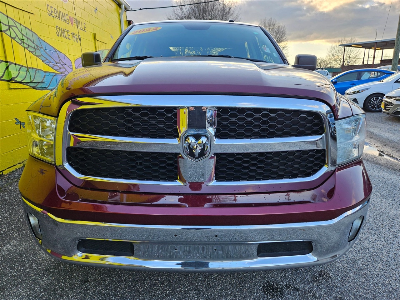 RAM 1500 Classic Tradesman 4x2 Crew Cab 5'7" Box 2022