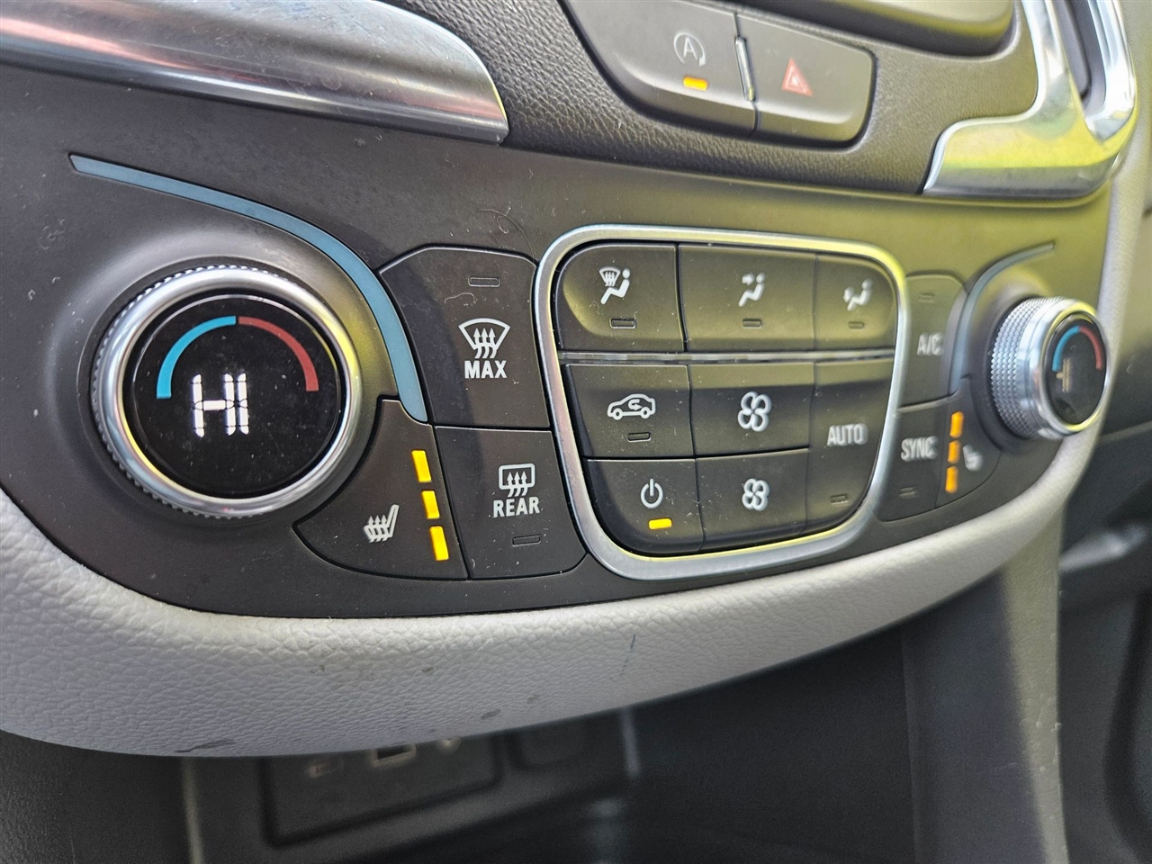 Chevrolet Equinox FWD 4dr LT w/1LT 2024