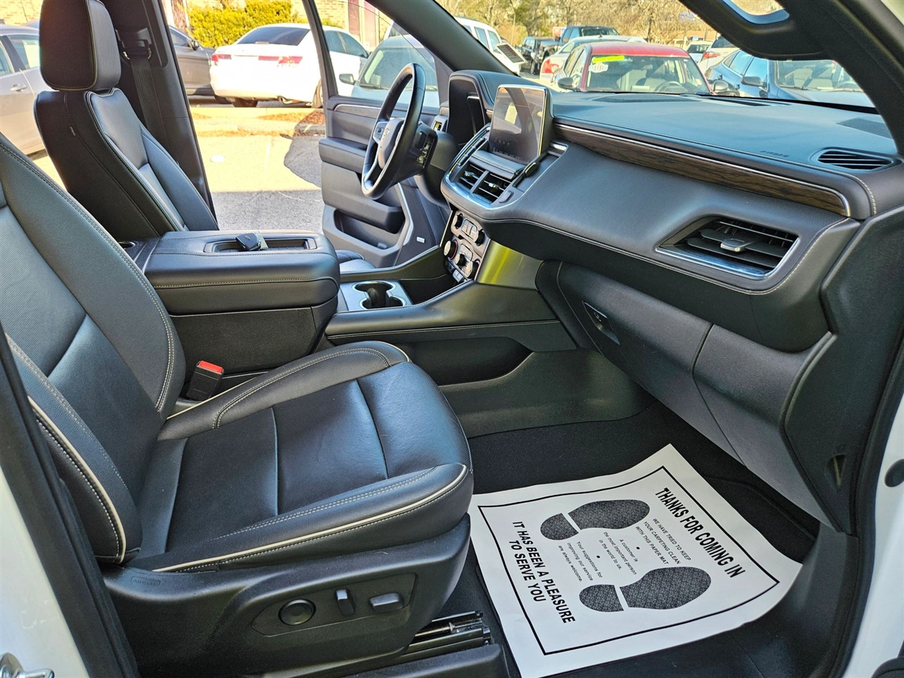 Chevrolet Suburban 2WD 4dr Premier 2023