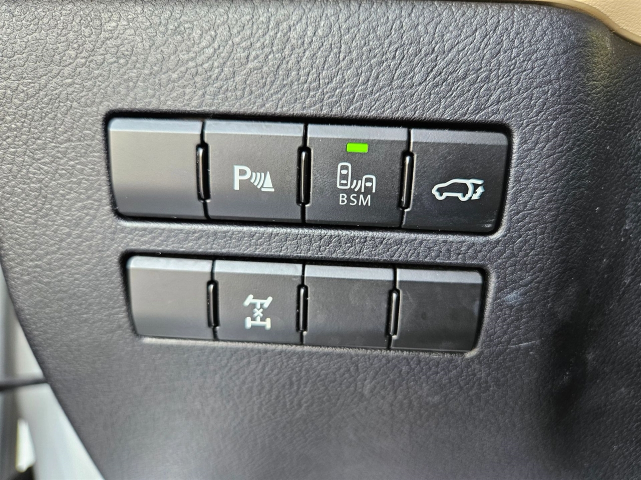 Lexus NX 200t AWD 4dr 2016