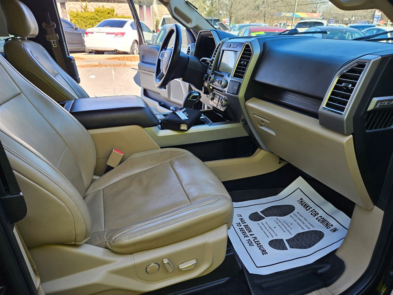 Ford F-150 4WD SuperCab 145" Lariat 2016