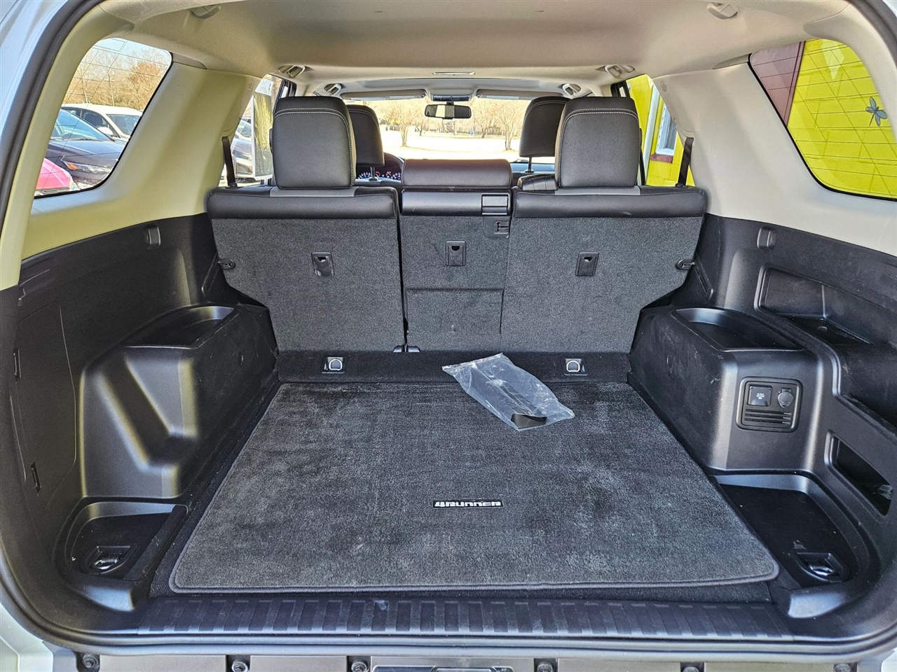 Toyota 4Runner TRD Off Road Premium 4WD (Natl) 2019