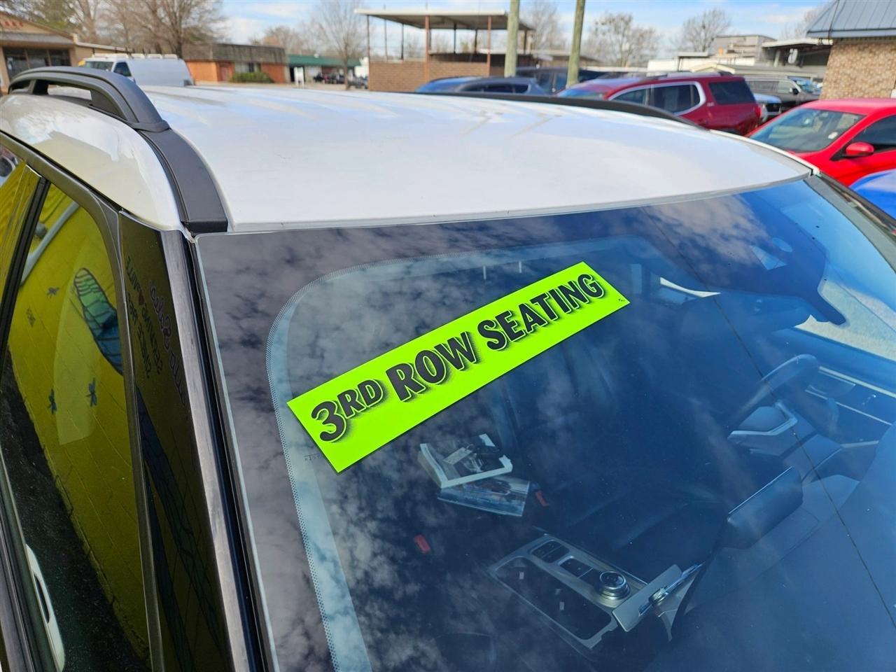 Ford Explorer XLT RWD 2023