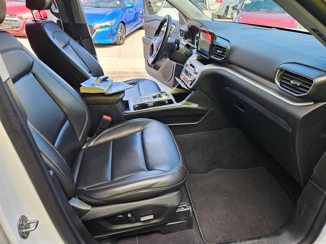 Ford Explorer XLT RWD 2023