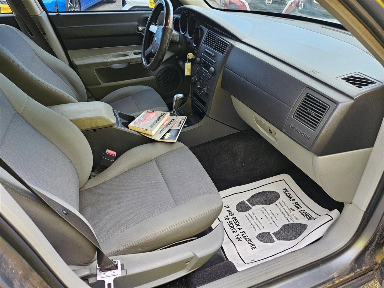 Dodge Charger 4dr Sdn Fleet RWD 2006