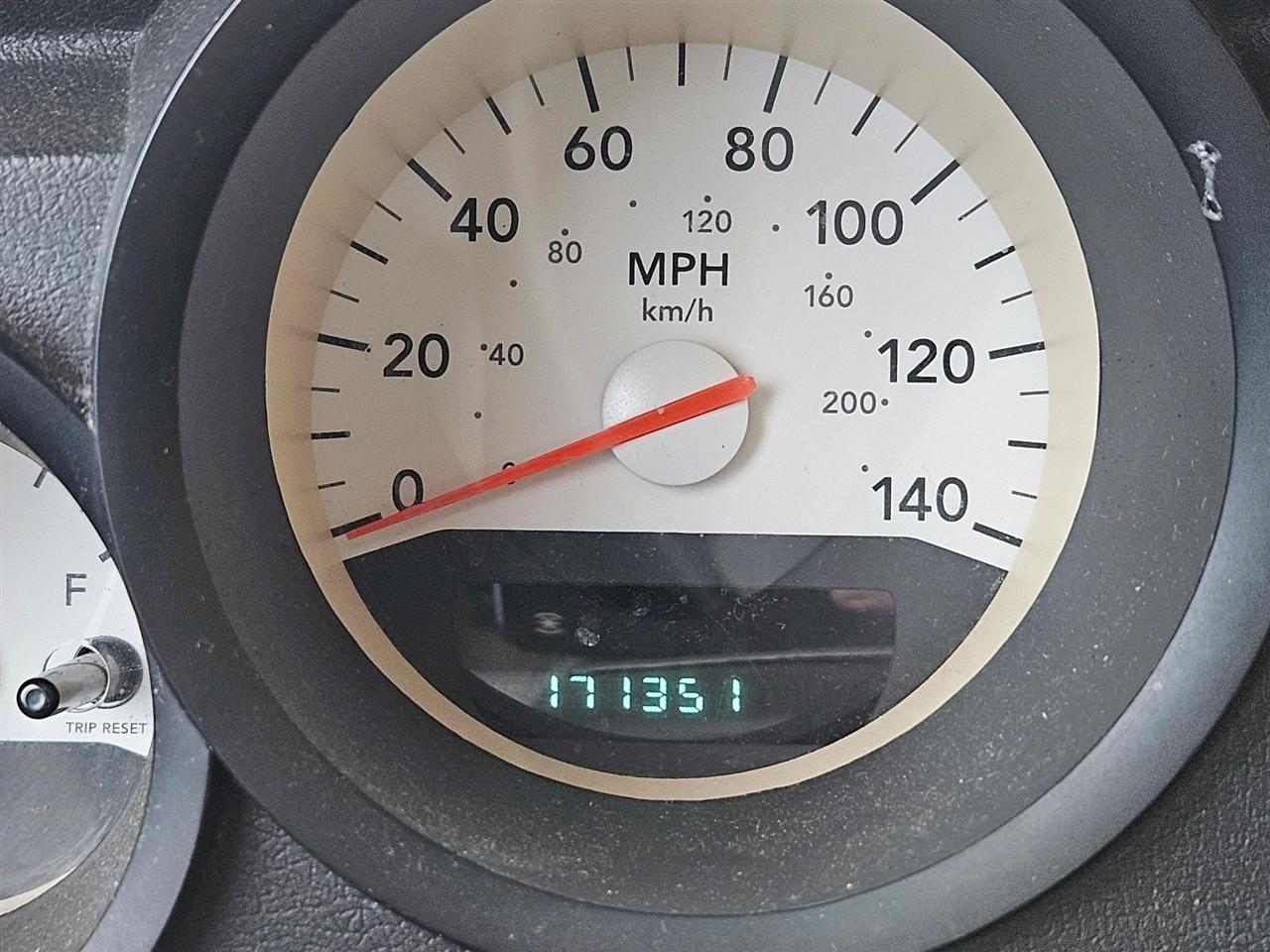 Dodge Charger 4dr Sdn Fleet RWD 2006