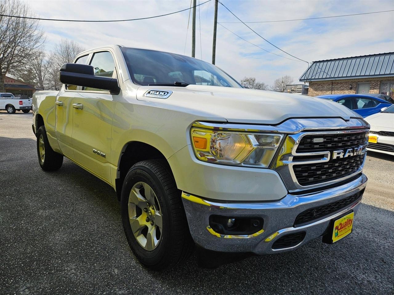 RAM 1500 Big Horn 4x4 Quad Cab 6'4" Box 2022