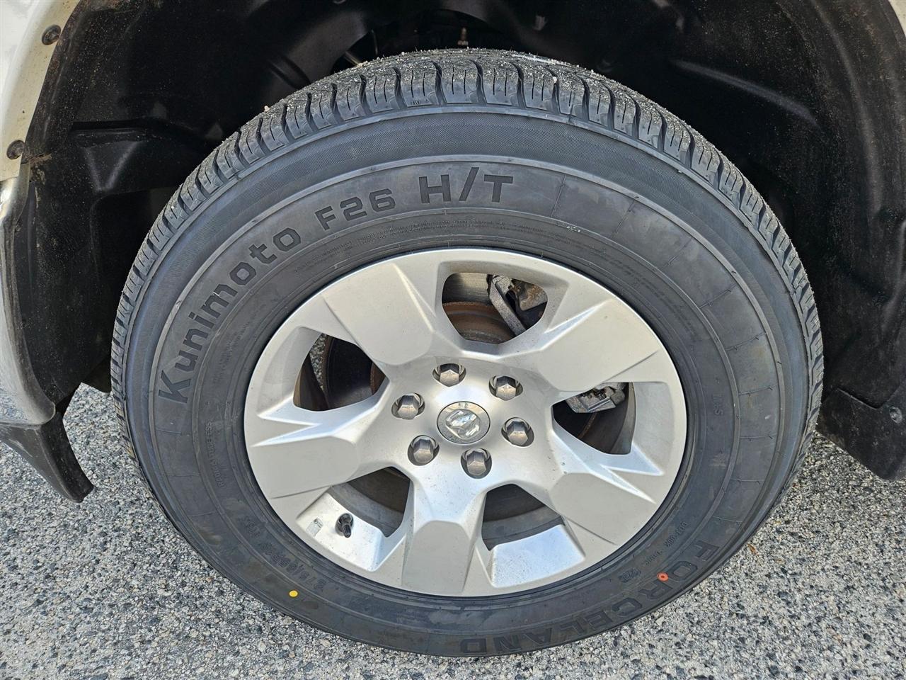 RAM 1500 Big Horn 4x4 Quad Cab 6'4" Box 2022