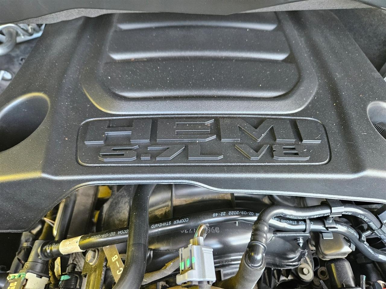 RAM 1500 Big Horn 4x4 Quad Cab 6'4" Box 2022