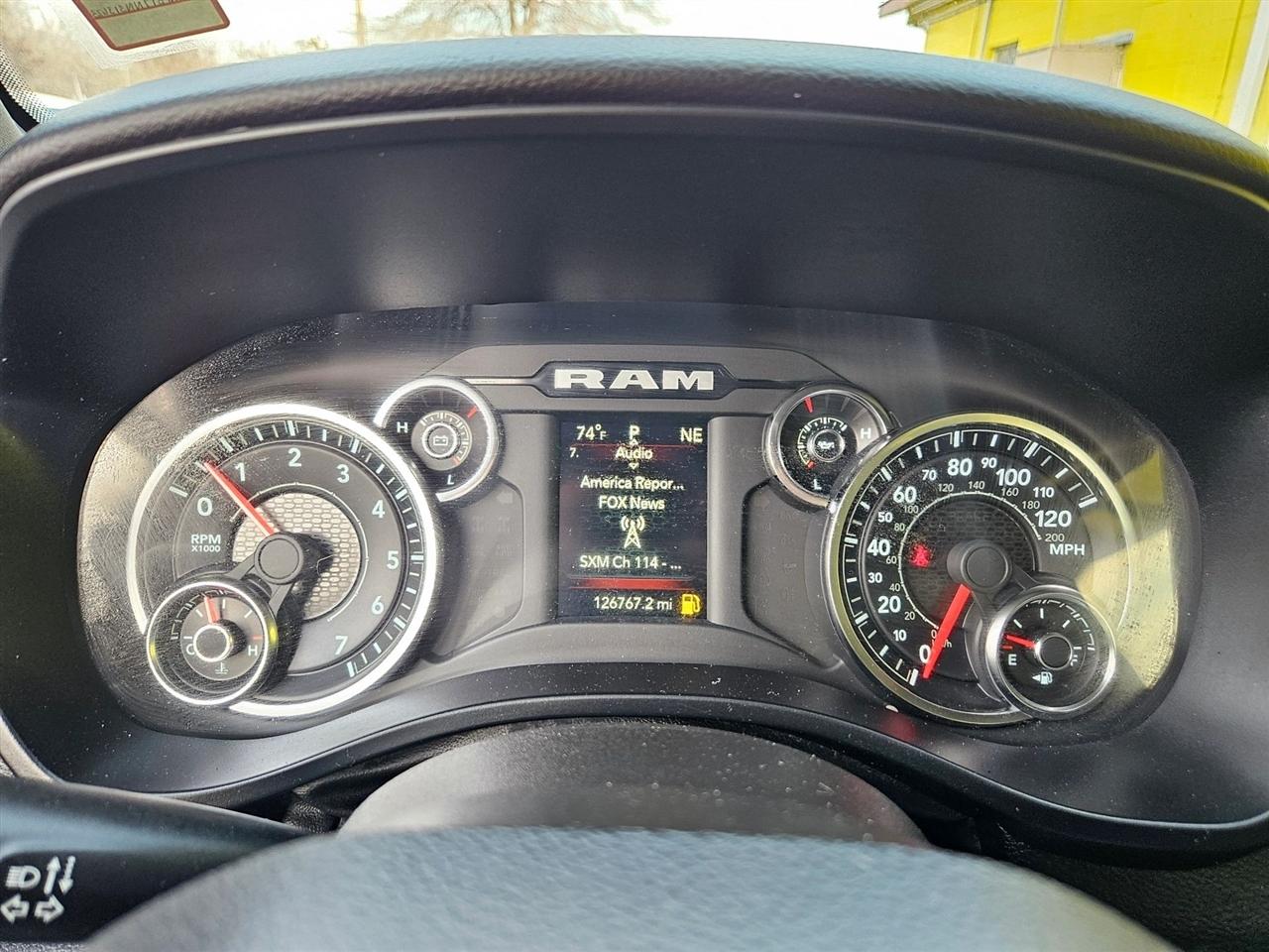 RAM 1500 Big Horn 4x4 Quad Cab 6'4" Box 2022