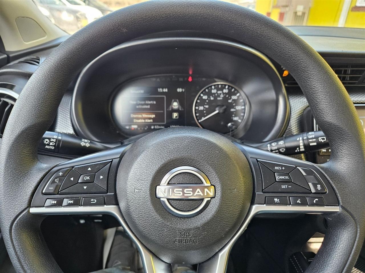 Nissan Kicks SV FWD 2023