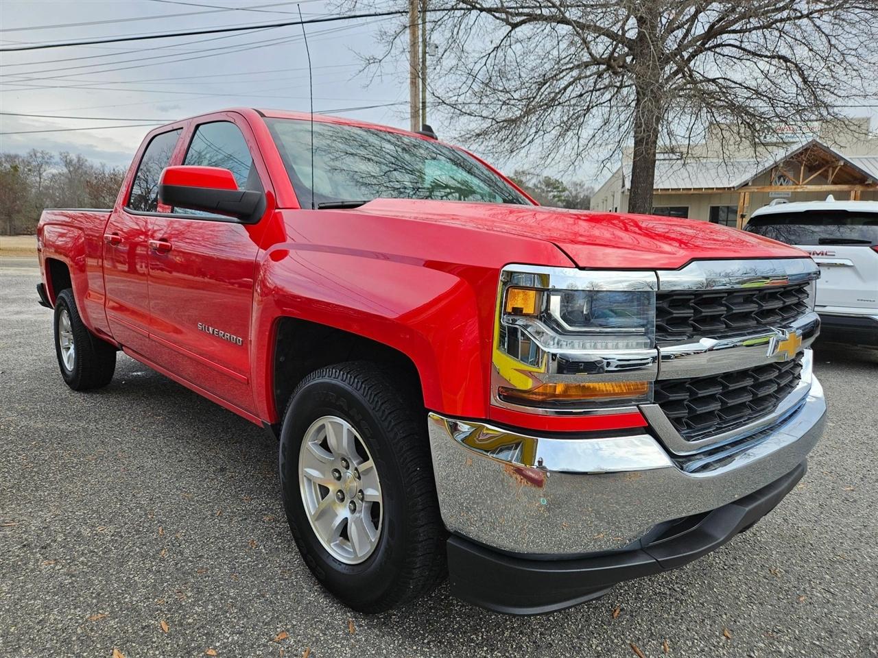 Chevrolet Silverado 1500 2WD Double Cab 143.5" LT w/1LT 2018