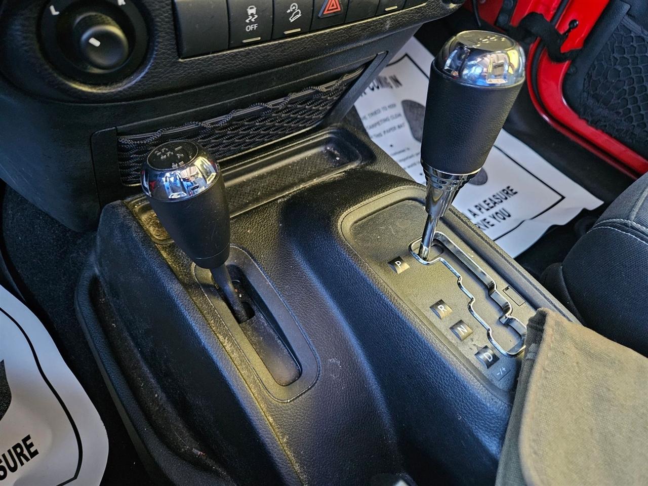 Jeep Wrangler Unlimited 4WD 4dr Rubicon 2014