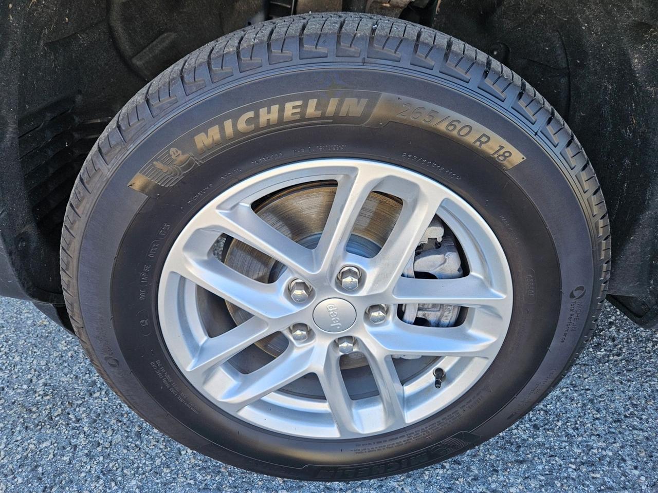 Jeep Grand Cherokee L Laredo X 4x2 2025