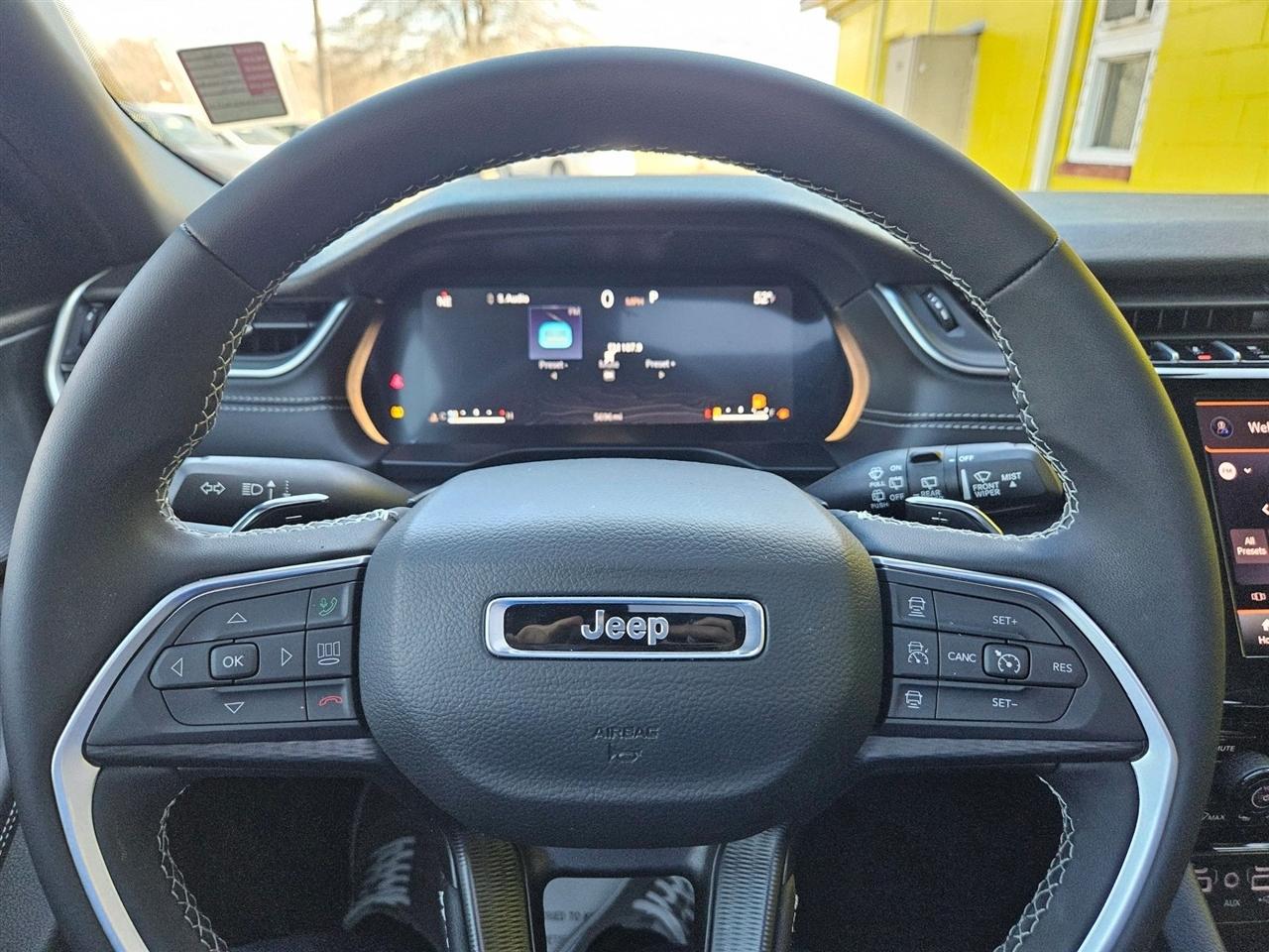 Jeep Grand Cherokee L Laredo X 4x2 2025