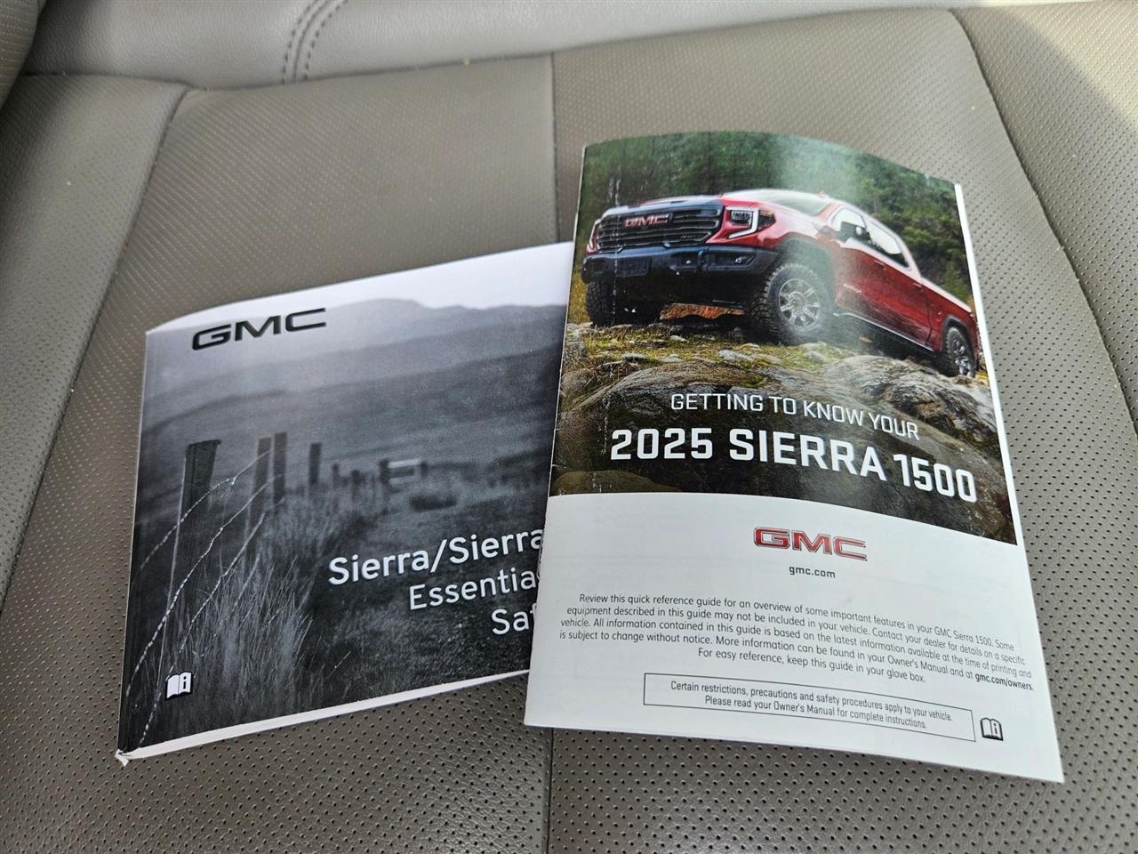 GMC Sierra 1500 2WD Crew Cab 147" SLT 2025