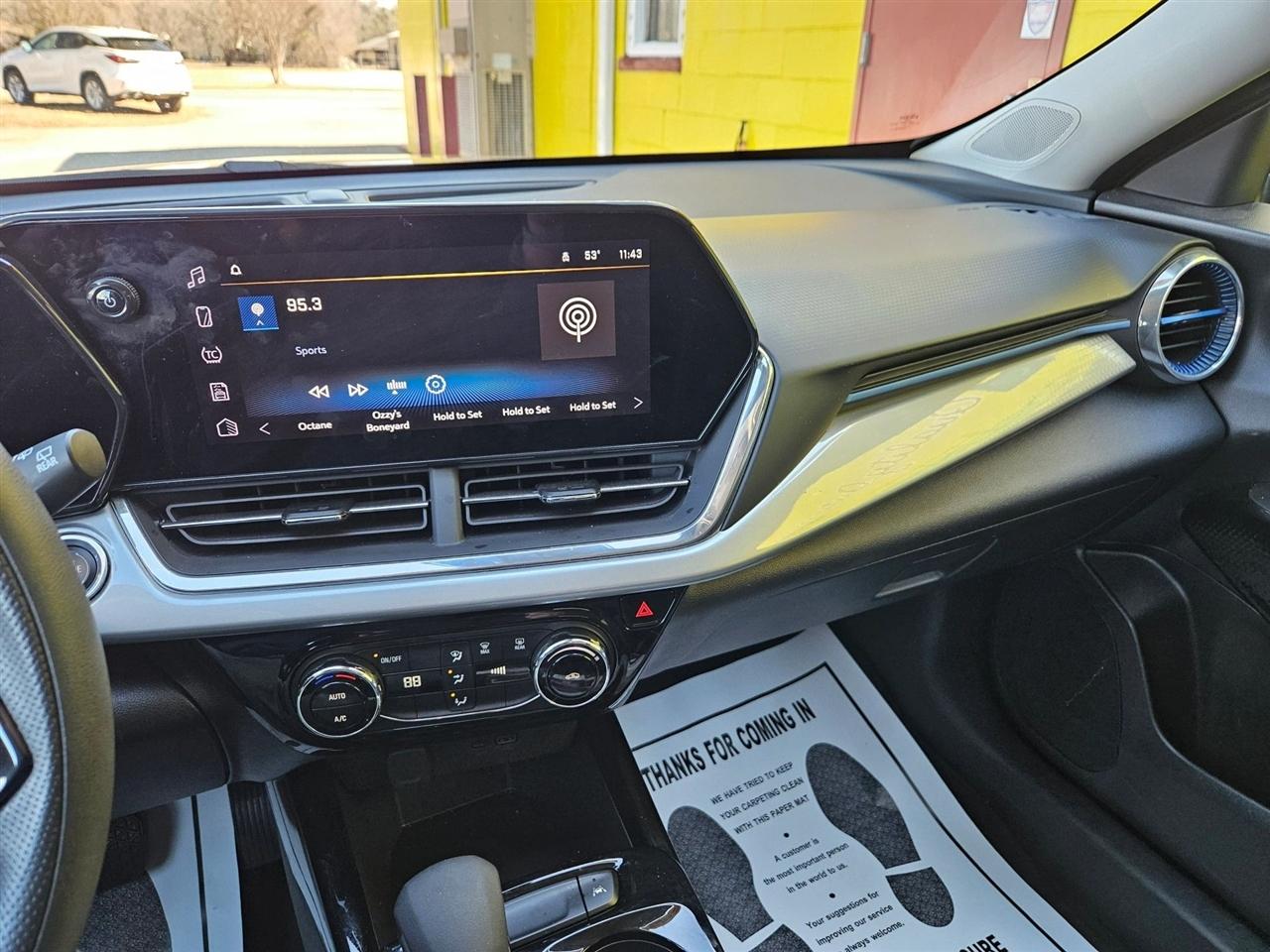 Chevrolet Trax FWD 4dr LT 2025