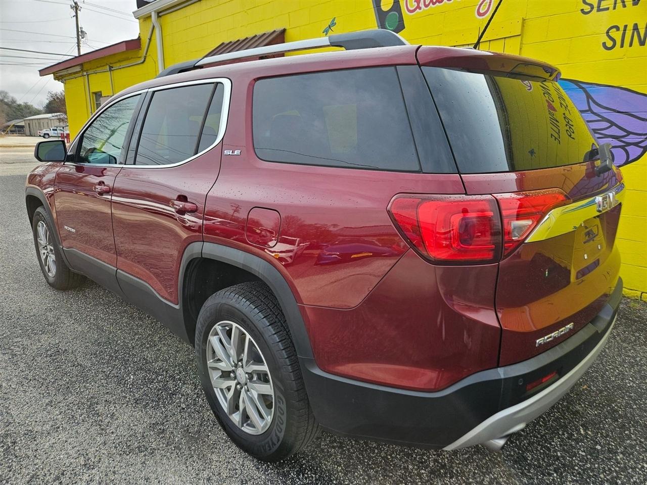 GMC Acadia FWD 4dr SLE w/SLE-2 2018