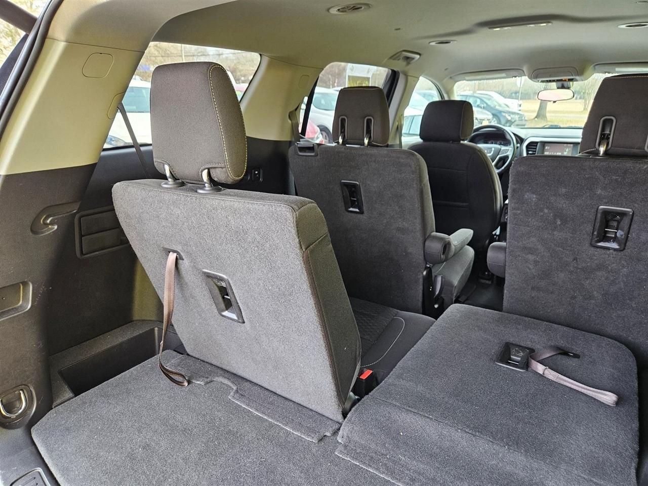 GMC Acadia FWD 4dr SLE w/SLE-2 2018