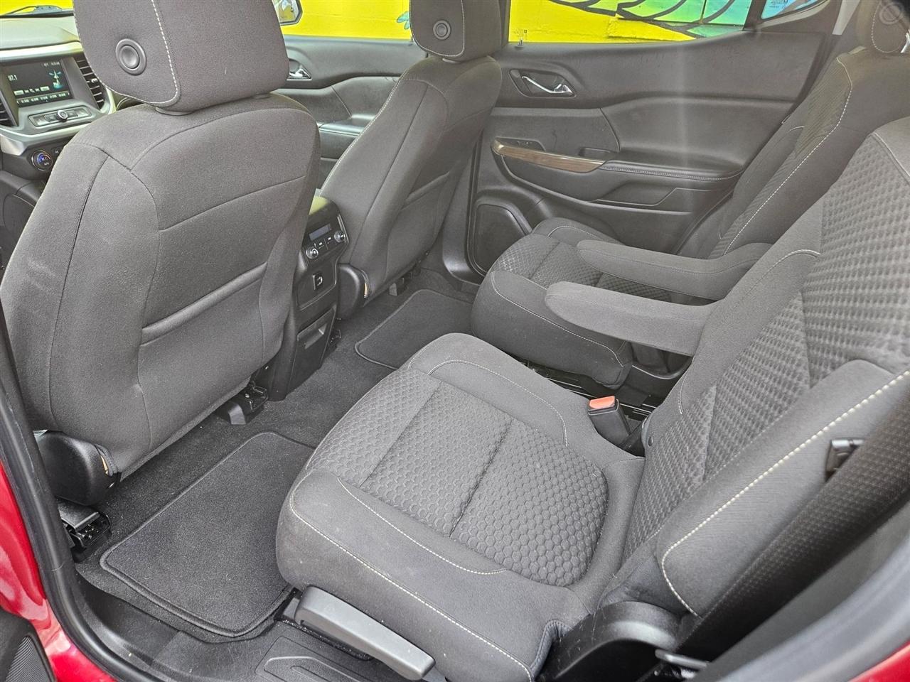 GMC Acadia FWD 4dr SLE w/SLE-2 2018