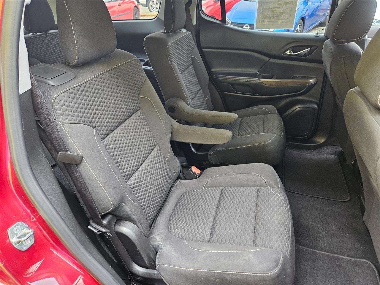 GMC Acadia FWD 4dr SLE w/SLE-2 2018