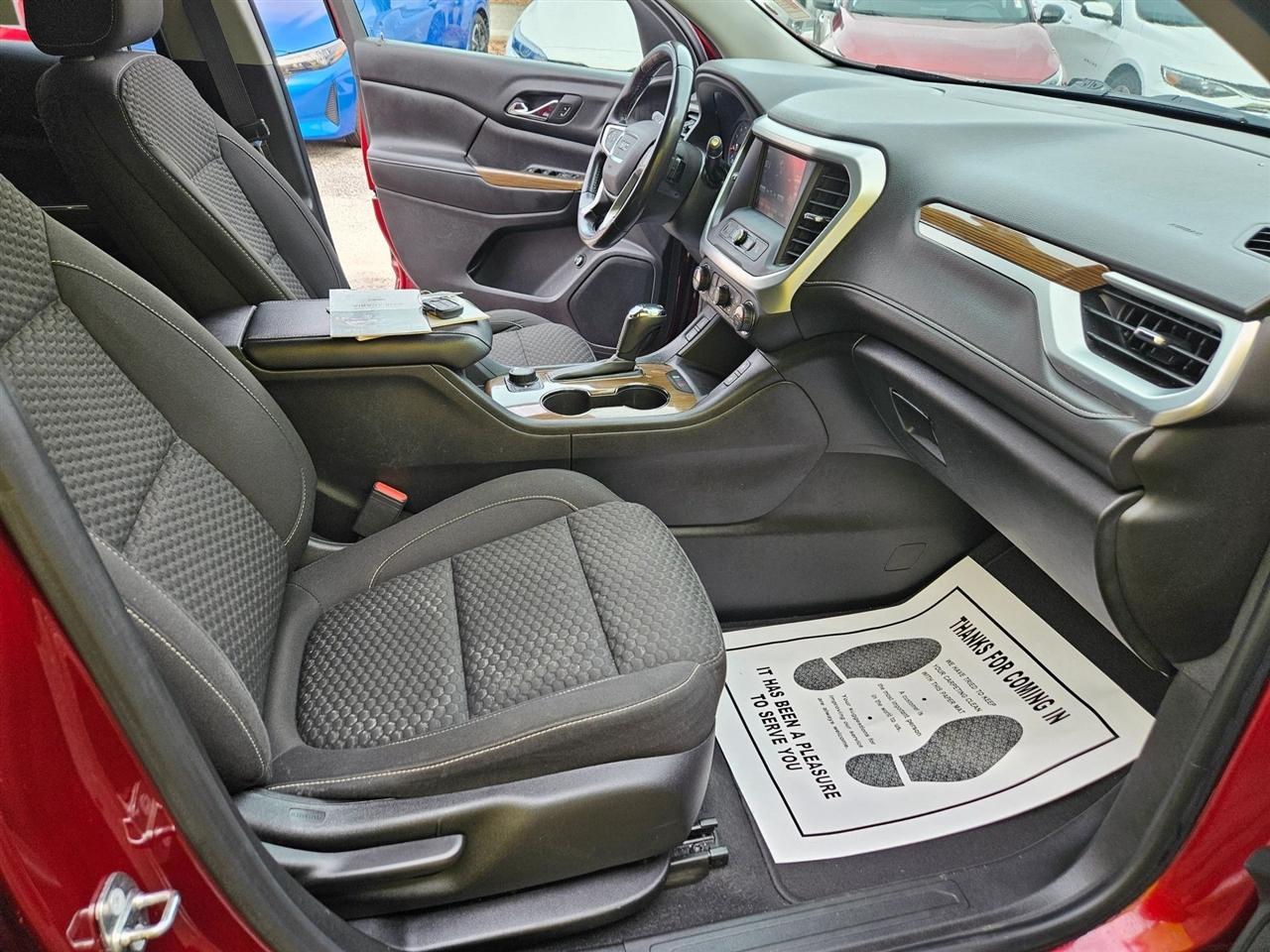 GMC Acadia FWD 4dr SLE w/SLE-2 2018