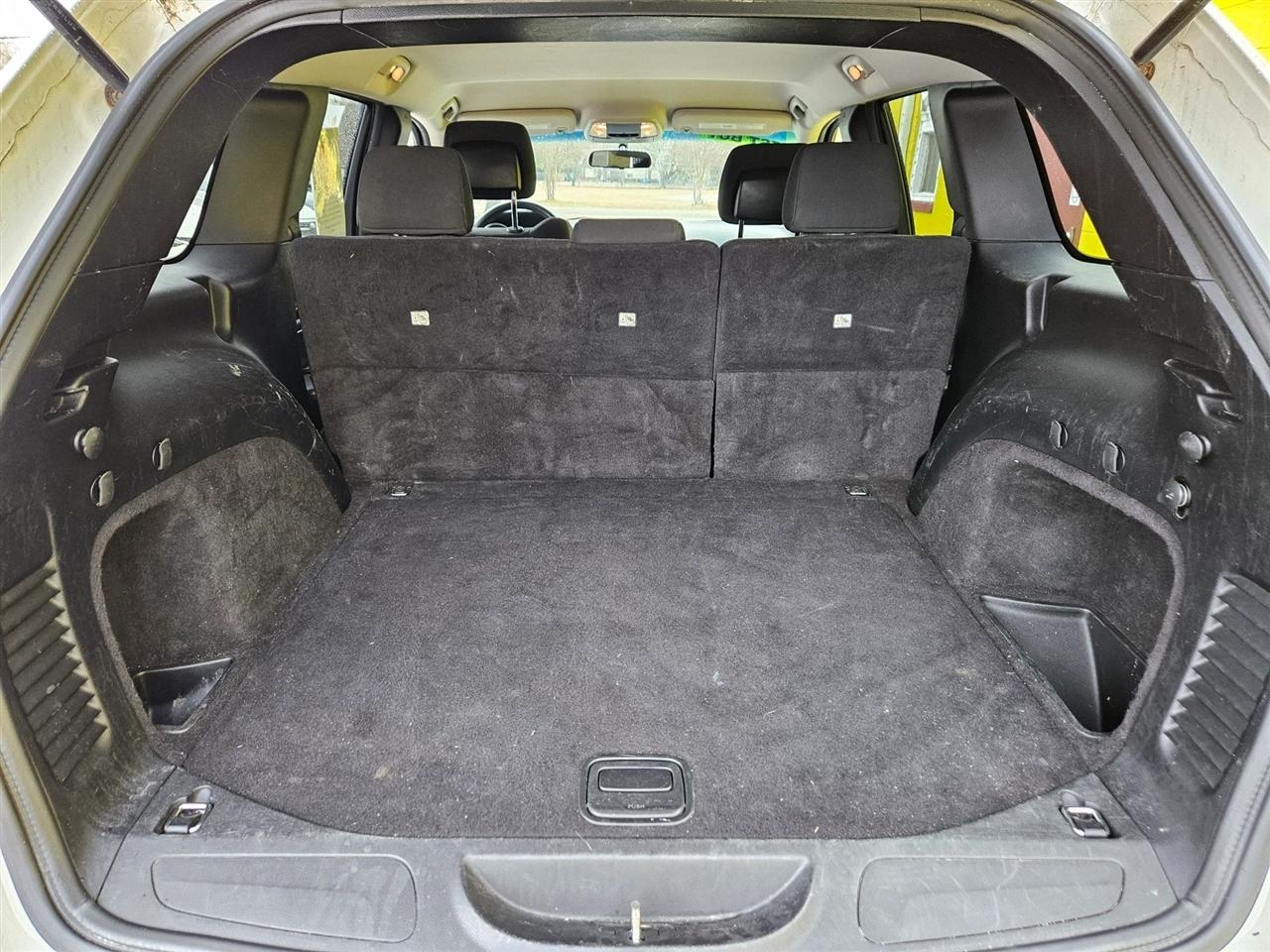 Jeep Grand Cherokee RWD 4dr Laredo 2011