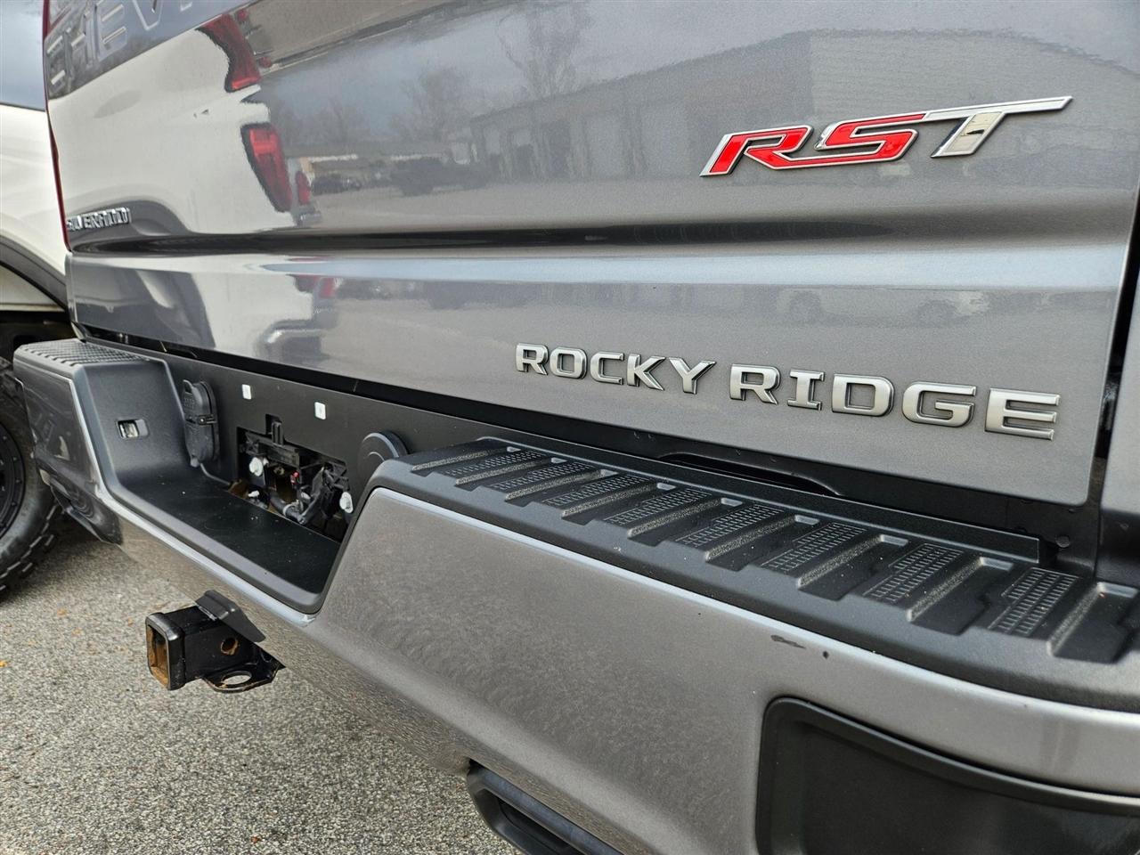 Chevrolet Silverado 1500 4WD Crew Cab 147" RST 2021