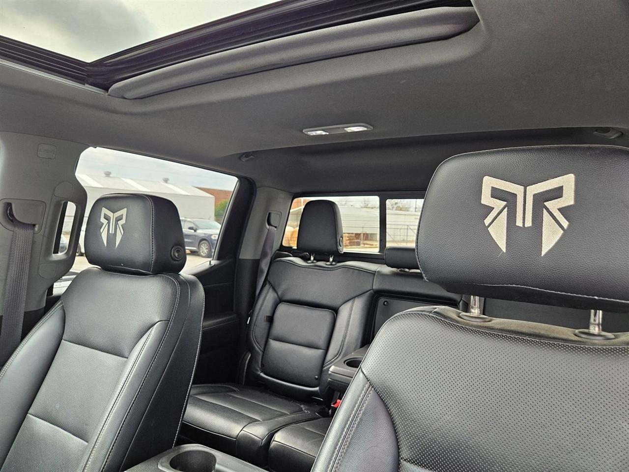 Chevrolet Silverado 1500 4WD Crew Cab 147" RST 2021