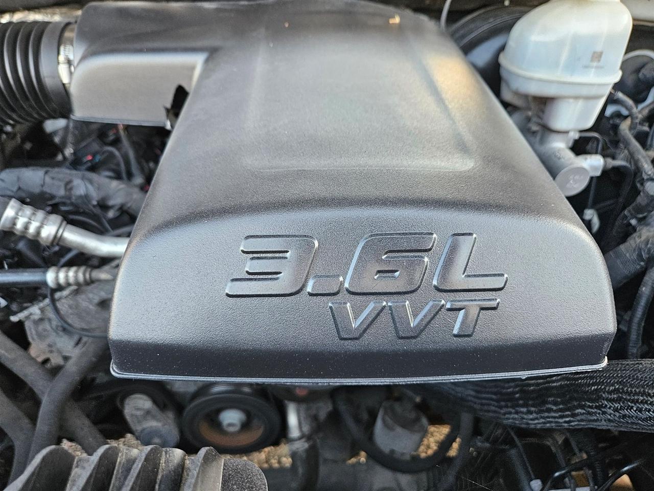 RAM 1500 Classic Tradesman 4x4 Quad Cab 6'4" Box 2022