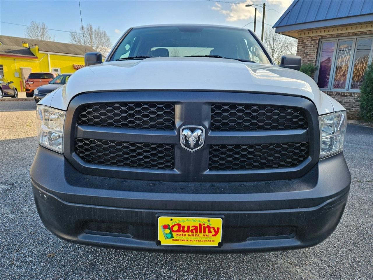 RAM 1500 Classic Tradesman 4x4 Quad Cab 6'4" Box 2022