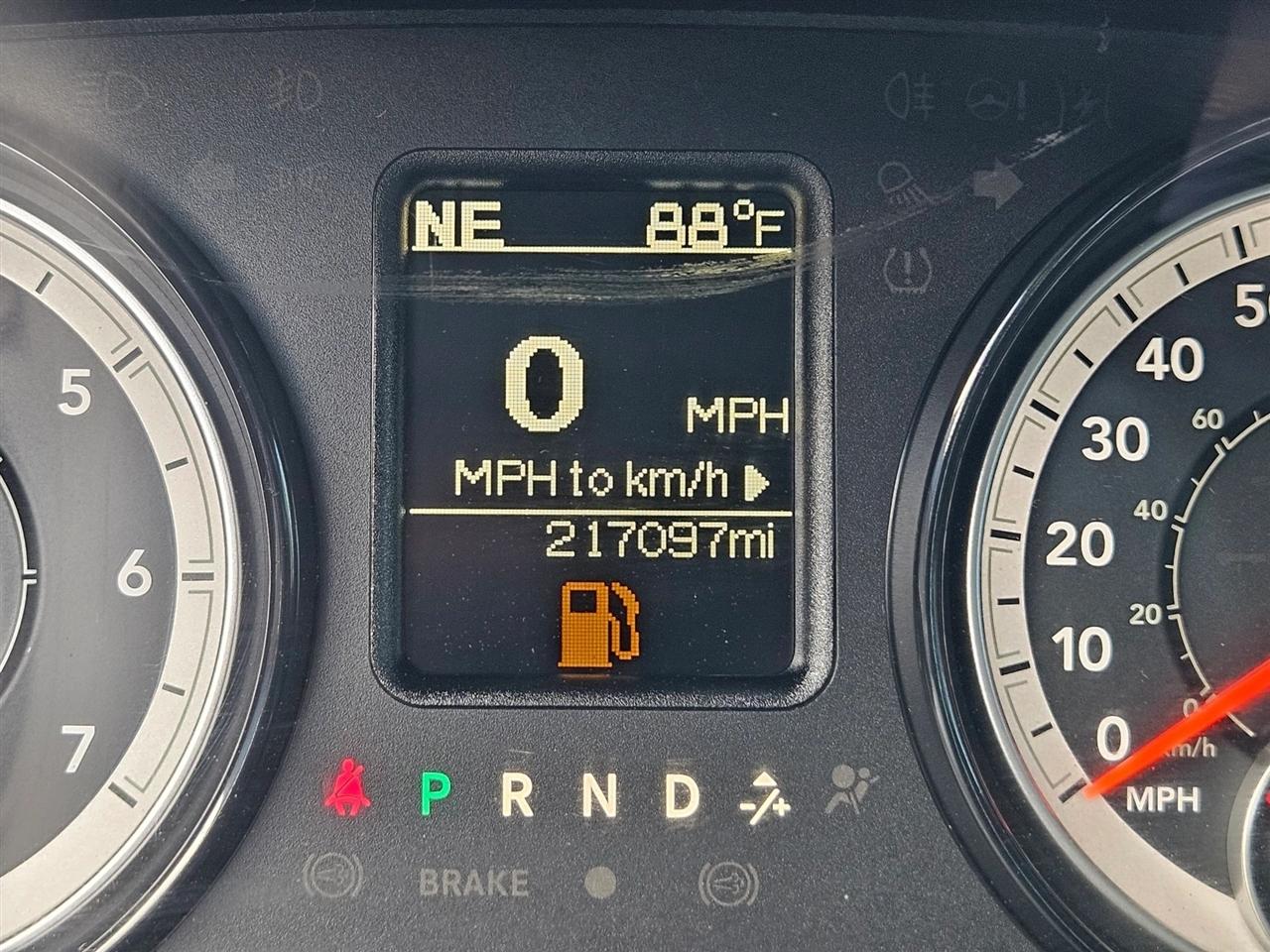 RAM 1500 Classic Tradesman 4x4 Quad Cab 6'4" Box 2022