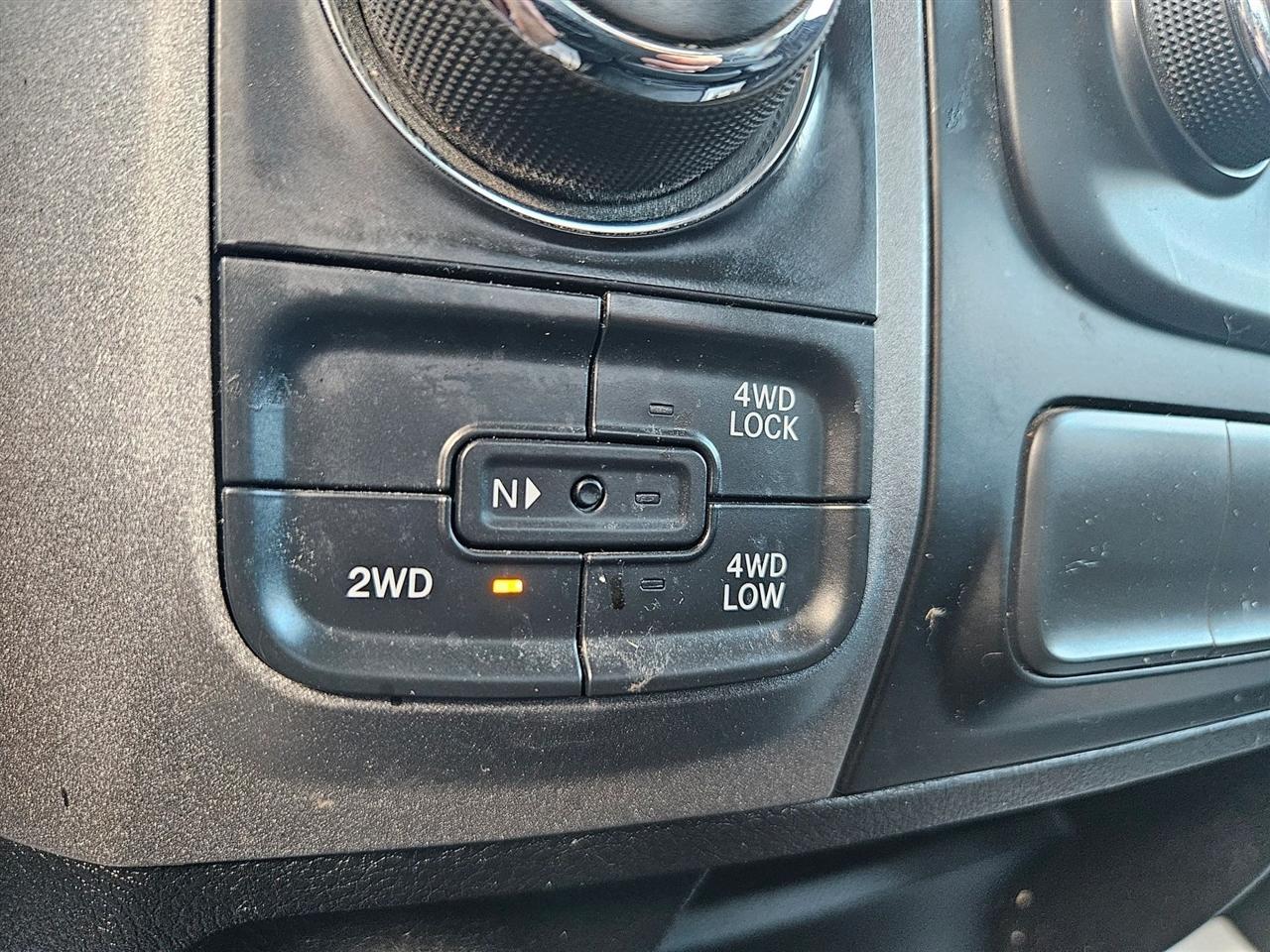 RAM 1500 Classic Tradesman 4x4 Quad Cab 6'4" Box 2022