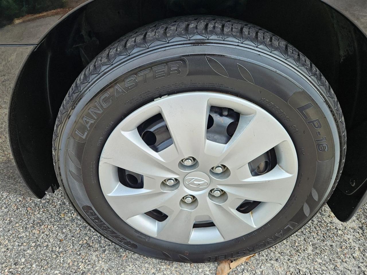 Hyundai Elantra Touring 4dr Wgn Auto GLS 2012