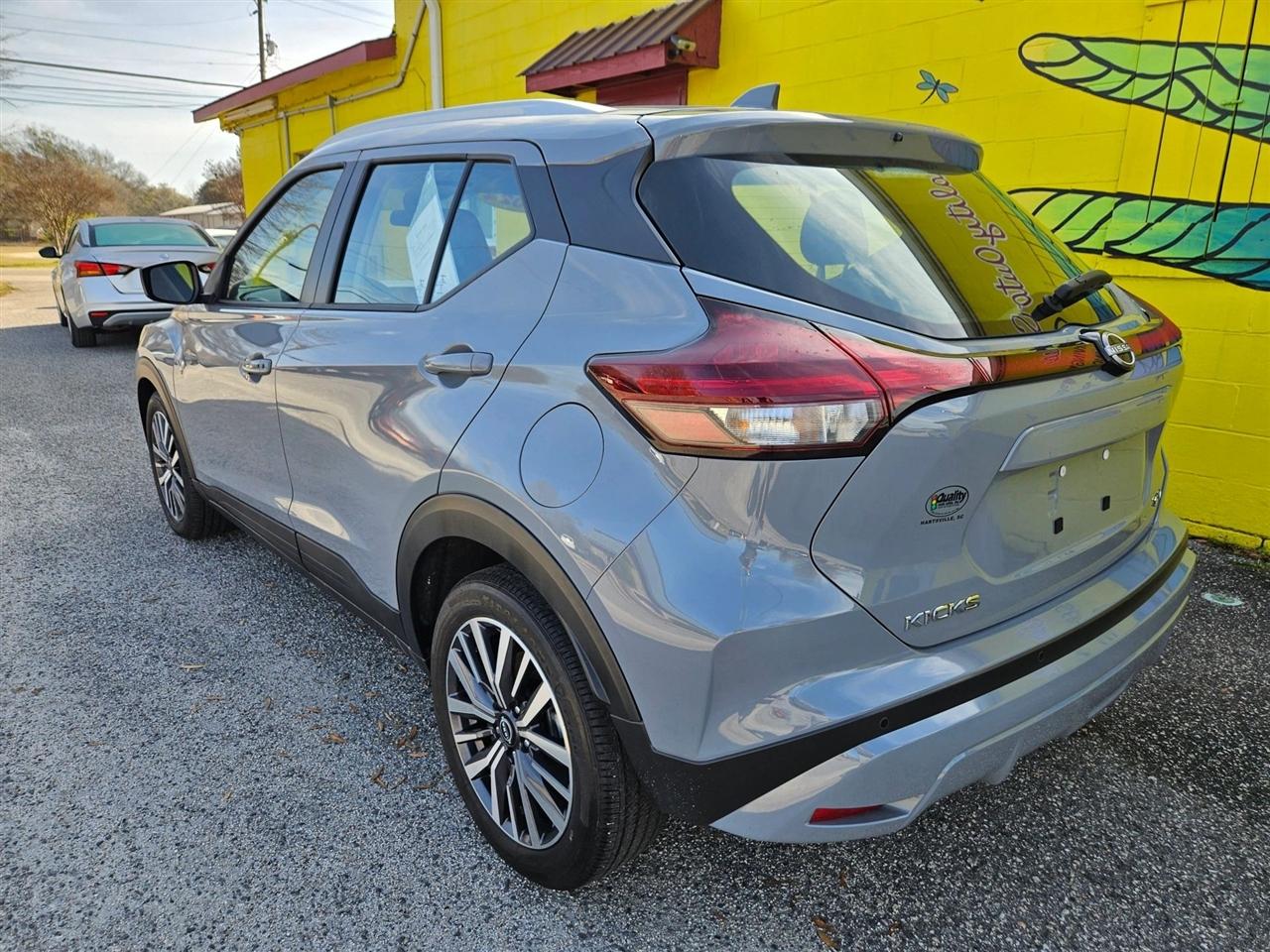 Nissan Kicks SV FWD 2024