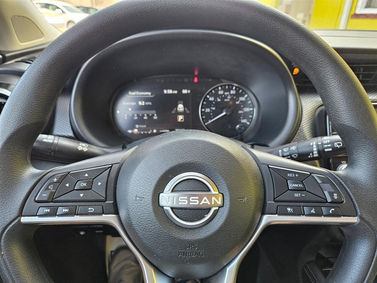 Nissan Kicks SV FWD 2024