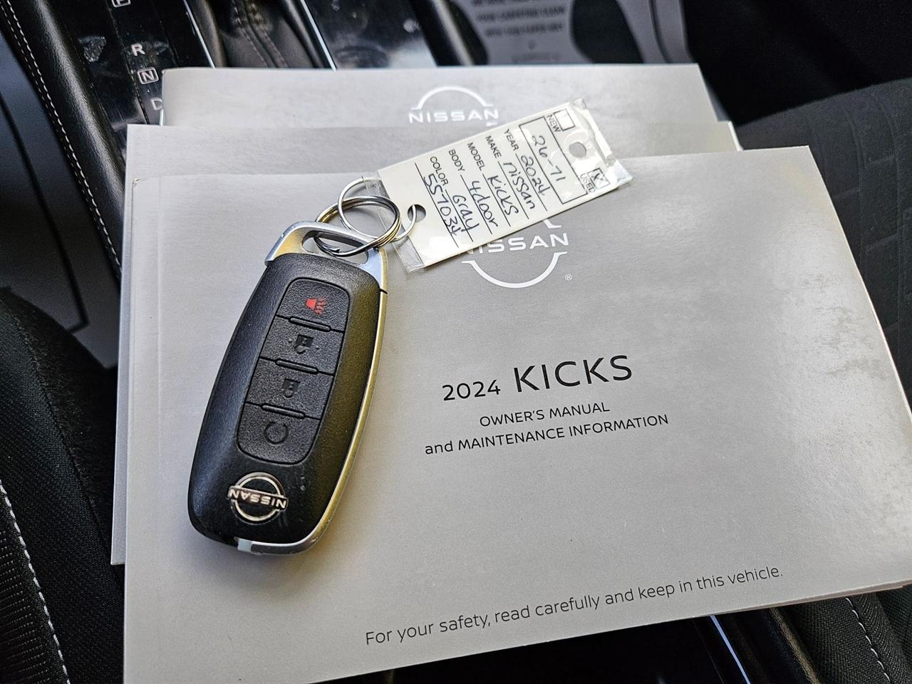 Nissan Kicks SV FWD 2024