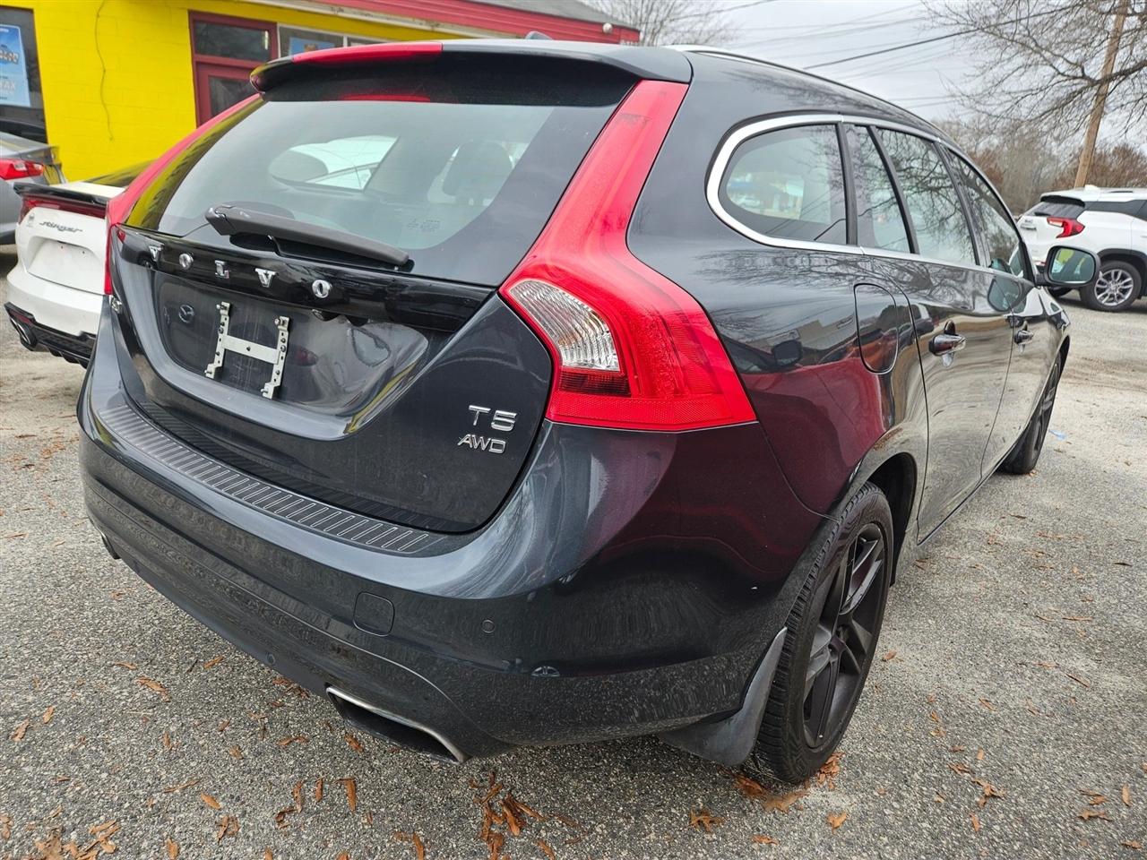 Volvo V60 2015.5 4dr Wgn T5 Premier AWD 2015