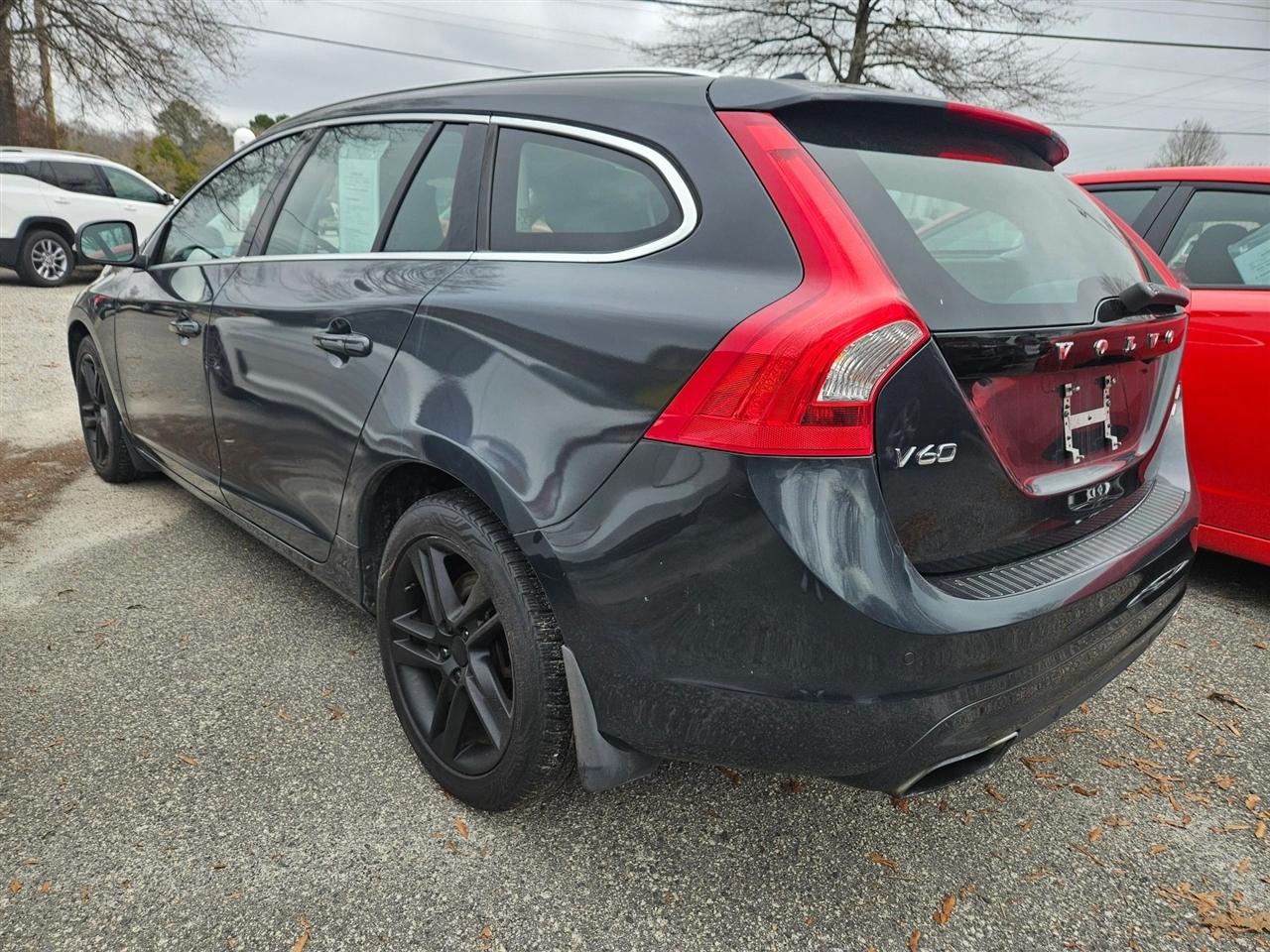 Volvo V60 2015.5 4dr Wgn T5 Premier AWD 2015
