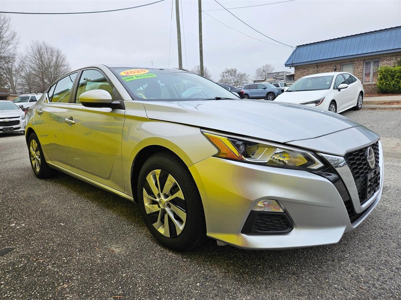 Nissan Altima 2.5 S Sedan 2020