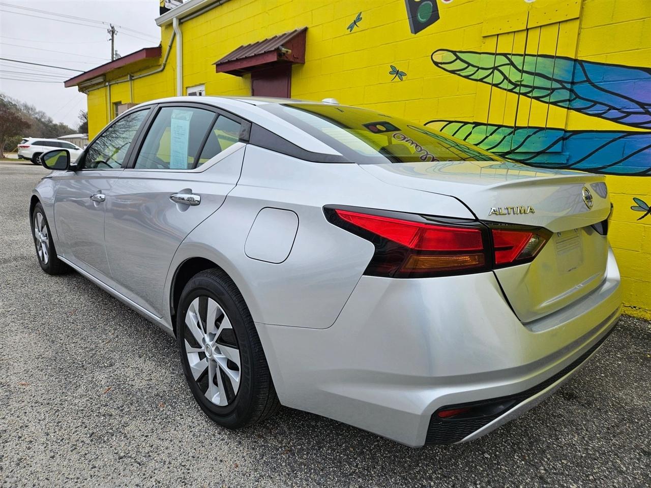 Nissan Altima 2.5 S Sedan 2020